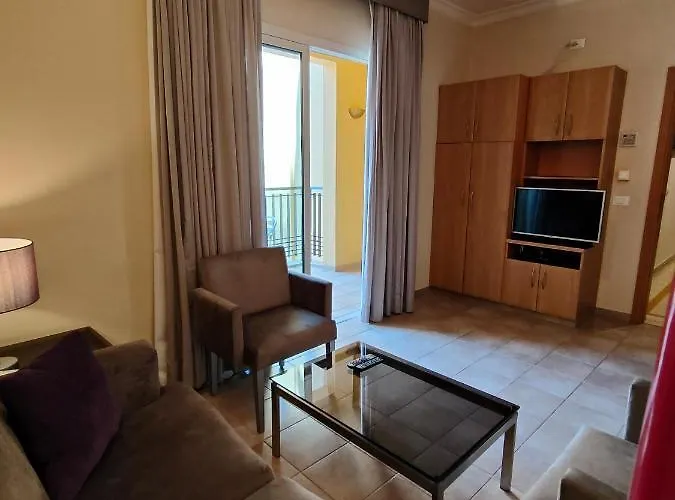 Two-Bedroom King Suite